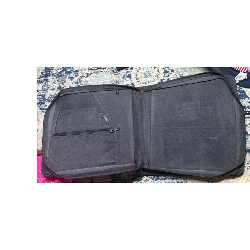 Eastpak Vintage Black‎ Canvas Suede Spine Zip Around Binder Portfolio Case Black
